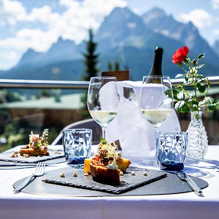 Hotel Gruber Sexten Bagian luar foto