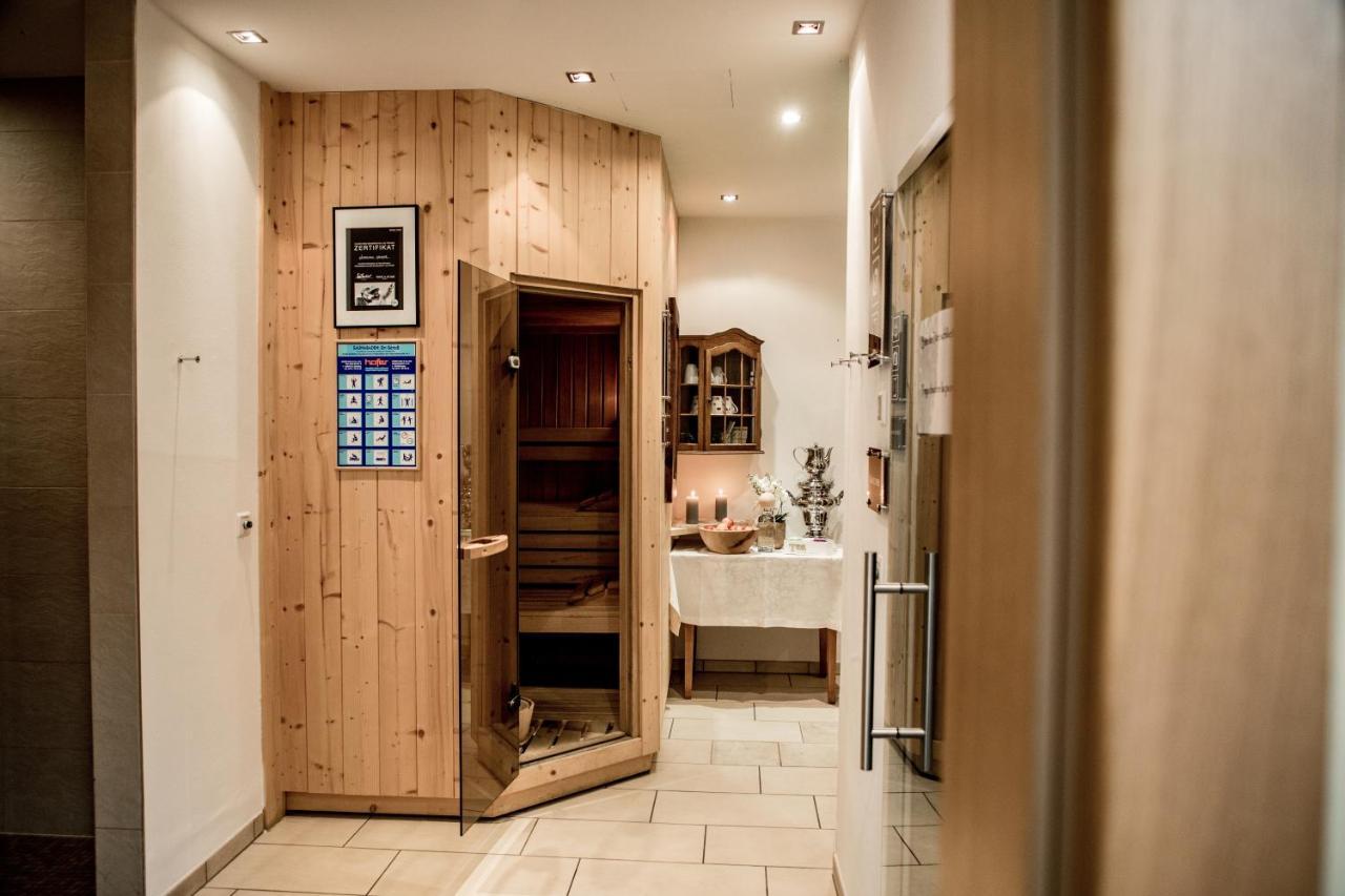 Hotel Gruber Sexten Bagian luar foto