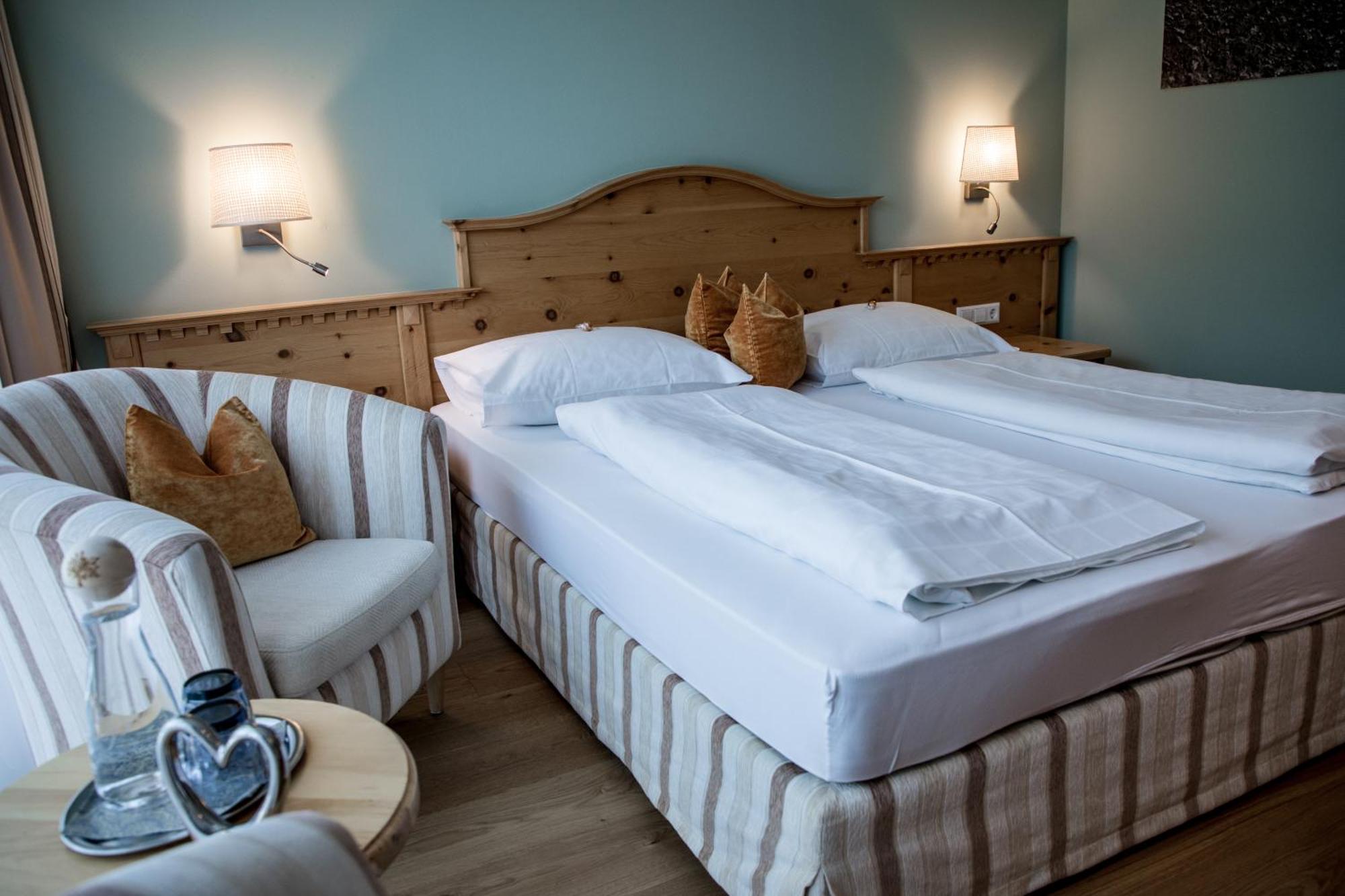 Hotel Gruber Sexten Ruang foto
