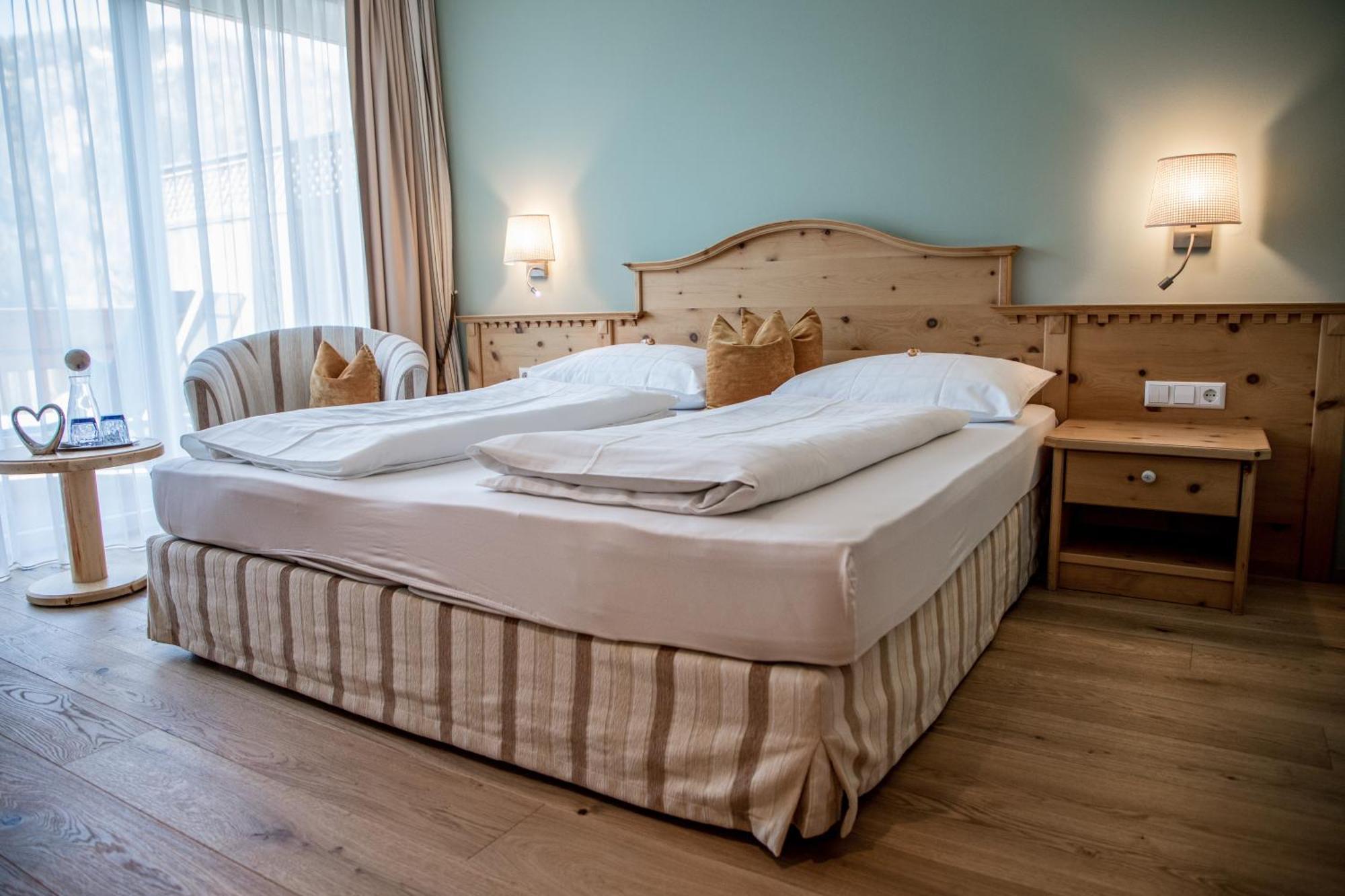 Hotel Gruber Sexten Ruang foto