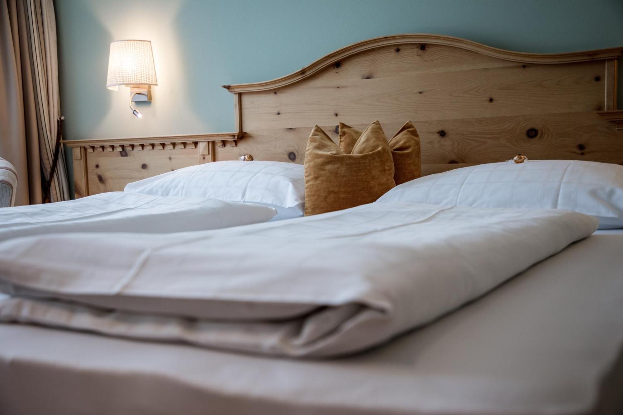 Hotel Gruber Sexten Ruang foto